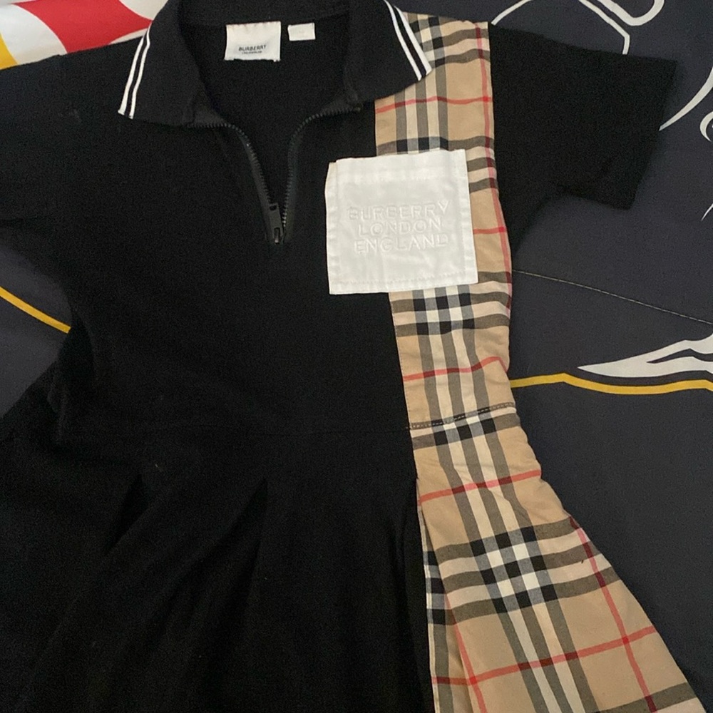 Burberry little girls dress